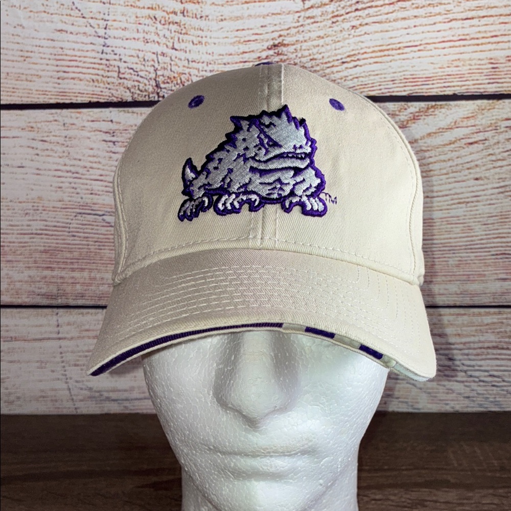 EUC The Game TCU Horned Frogs Logo Hat Cap Expandable Strap Khaki Purple NCAA